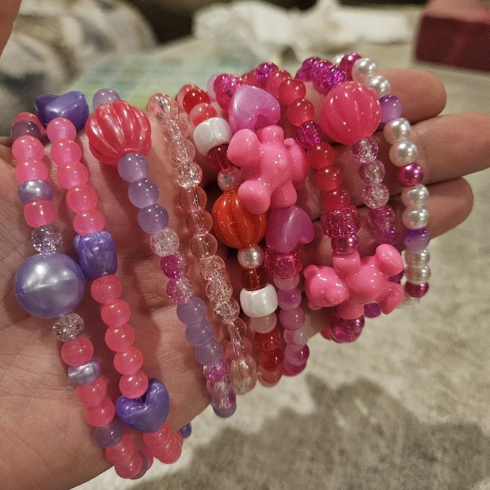 Valentines Day Glass Bead Plastic Charm Elastic Braclets